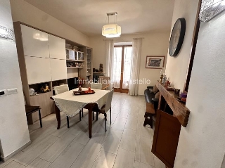 zoom immagine (Appartamento 107 mq, soggiorno, 2 camere, zona Castiglione del Lago - Centro)
