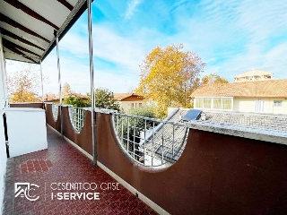 zoom immagine (Appartamento con posto auto e balcone)