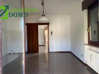 zoom immagine (Appartamento 100 mq, soggiorno, 2 camere, zona Lugo di Vicenza - Centro)