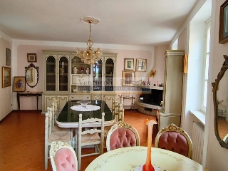 zoom immagine (Appartamento 150 mq, soggiorno, 3 camere, zona Desenzano del Garda)